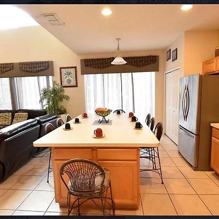 7 Bedroom, 6 Bath And Pool Near Disney In Emerald Island 4 King Master Suites キシミー エクステリア 写真